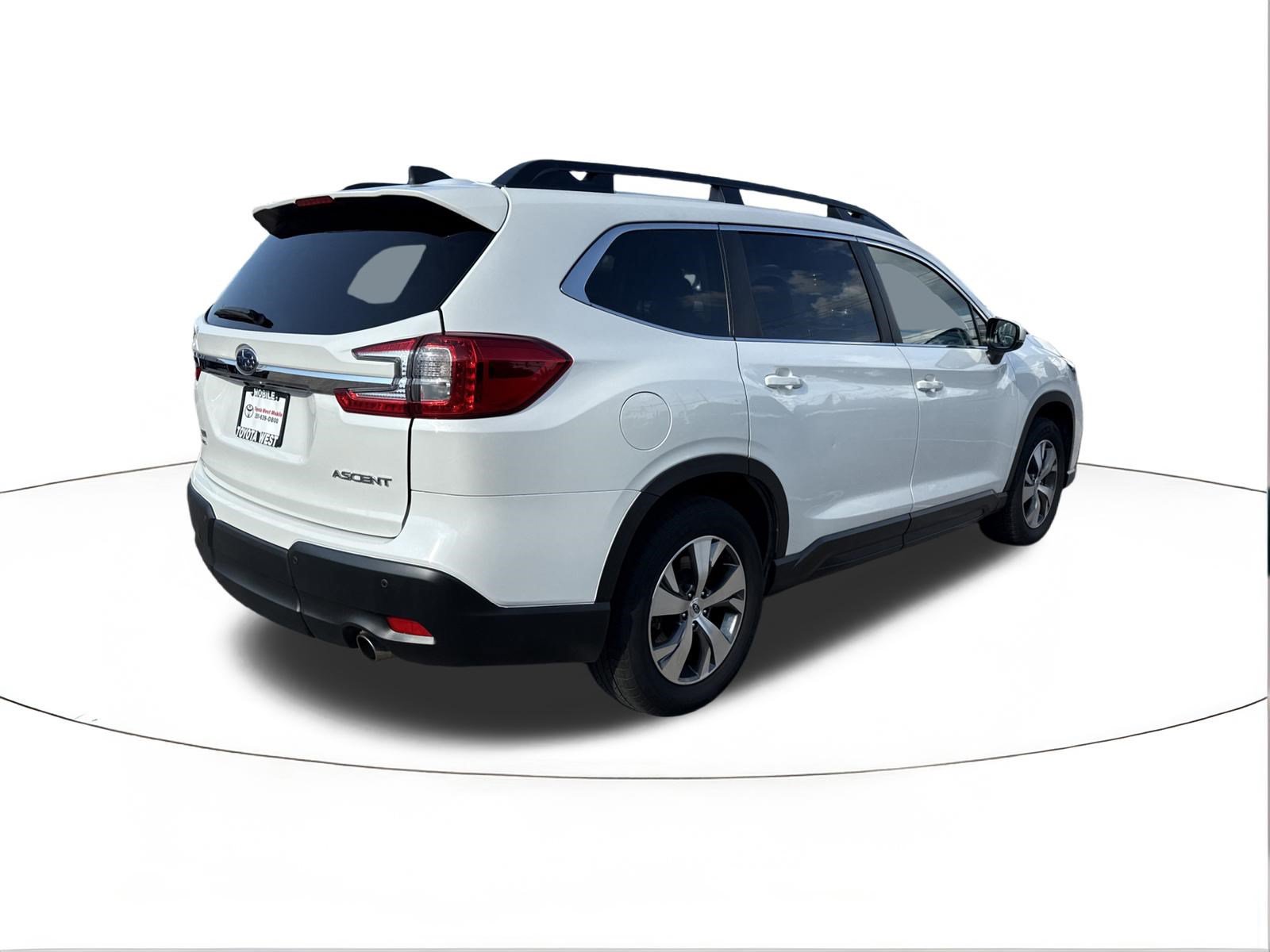 Used 2025 Subaru Ascent Premium AWD/4WD image 3