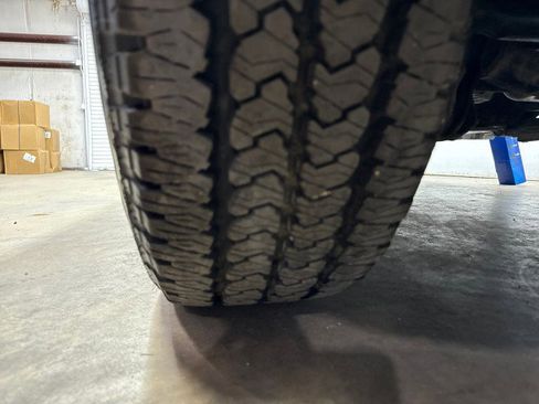 Used 2022 RAM 2500 Tradesman w/ Chrome Appearance Group AWD/4WD image 47