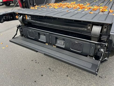 New 2025 GMC Sierra 2500 Denali Ultimate w/ Max Trailering Package image 36