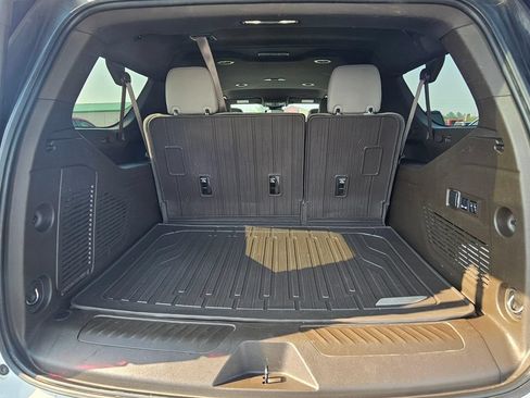 Used 2025 GMC Yukon XL Elevation AWD/4WD image 16