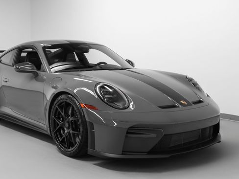 Certified 2026 Porsche 911 GT3 RWD image 9