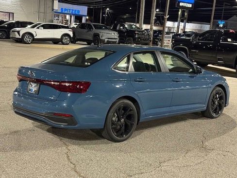 New 2026 Volkswagen Jetta SE image 4