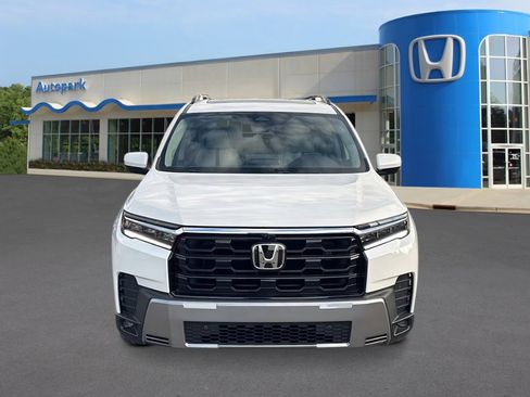 New 2026 Honda Pilot Touring image 8