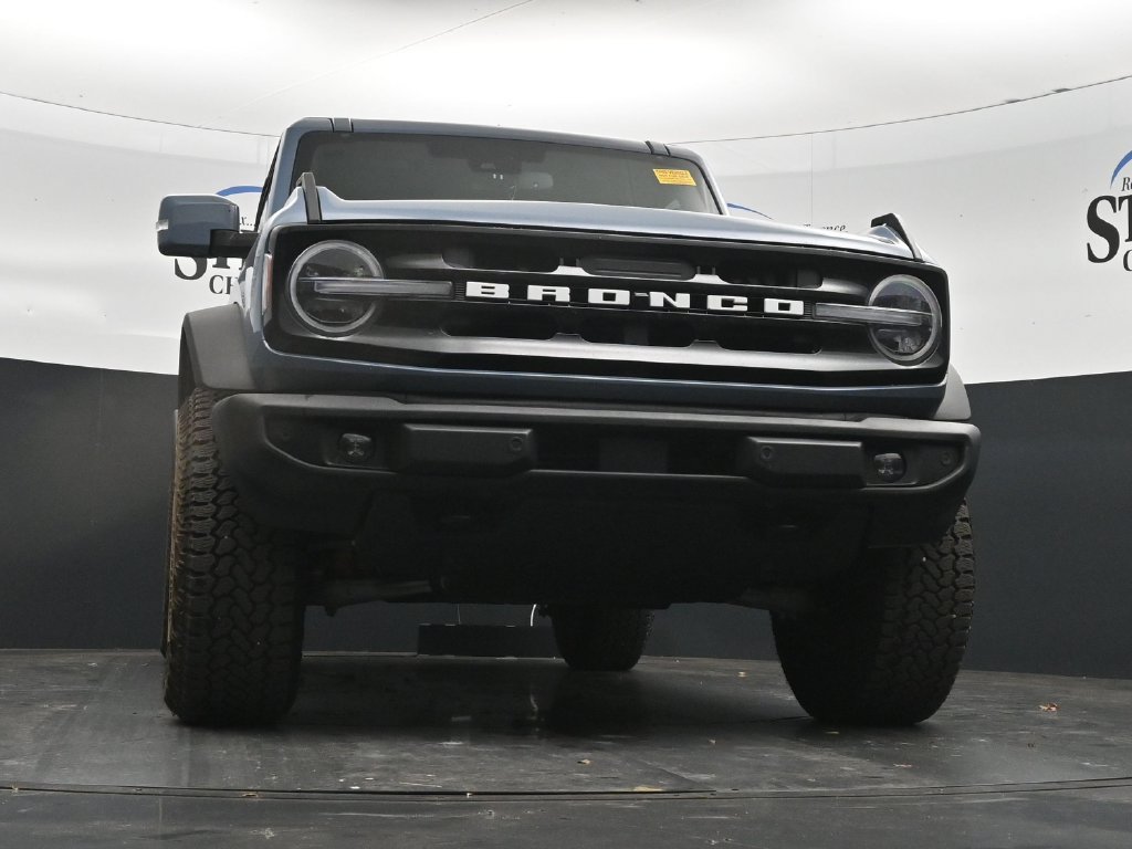 Used 2025 Ford Bronco Outer Banks w/ Sasquatch Package AWD/4WD image 27