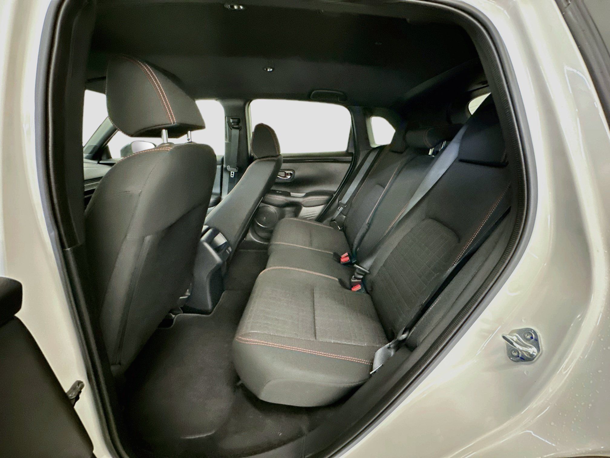 Used 2025 Honda HR-V Sport image 28