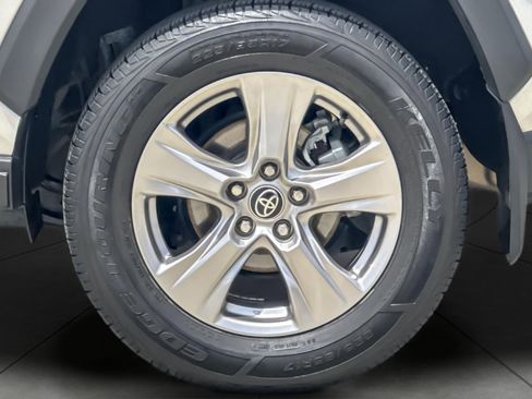 Certified 2022 Toyota RAV4 XLE w/ Convenience Package FWD image 25