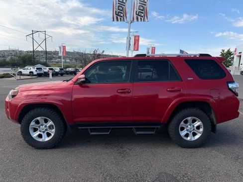 Used 2021 Toyota 4Runner SR5 Premium w/ Moonroof Package AWD/4WD image 6