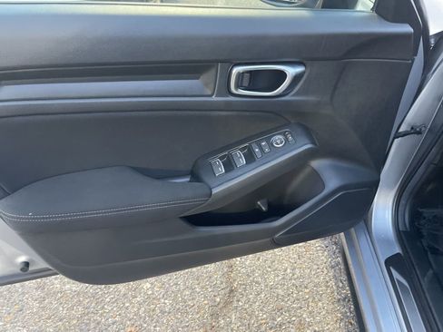 Used 2025 Honda Civic Sport image 11