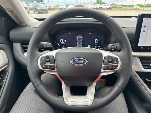 New 2026 Ford Explorer Active w/ Active Comfort Package AWD/4WD image 37