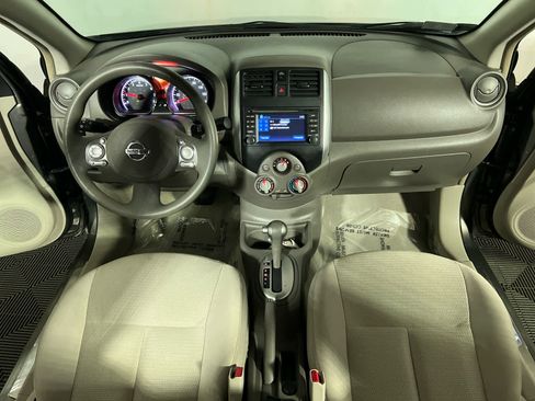 Used 2014 Nissan Versa SL w/ Tech Package image 10