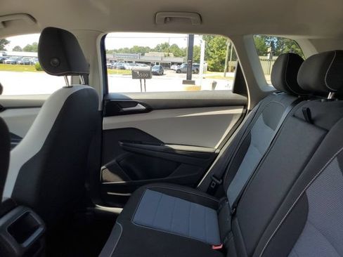 Certified 2025 Volkswagen Taos S FWD image 16