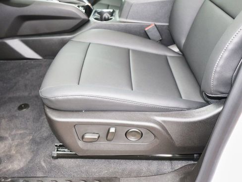 New 2026 GMC Canyon Elevation w/ Convenience Package image 7