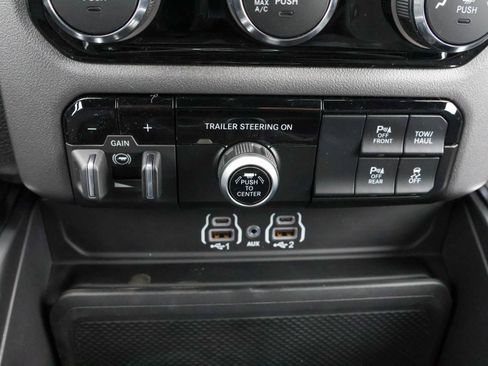 New 2026 RAM 1500 Express AWD/4WD image 24