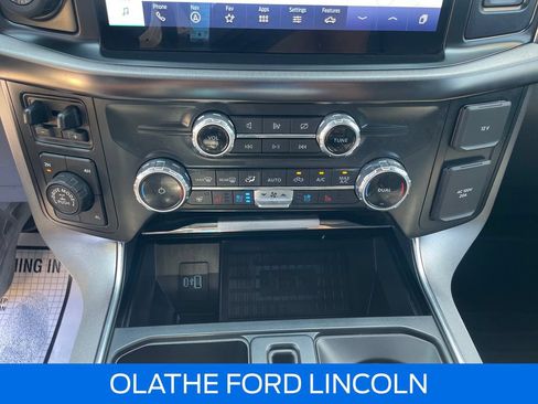 Certified 2022 Ford F150 Platinum w/ Equipment Group 701A High AWD/4WD image 14
