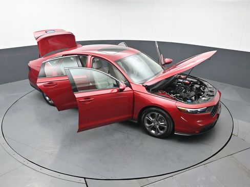 Certified 2023 Honda Accord EX image 56