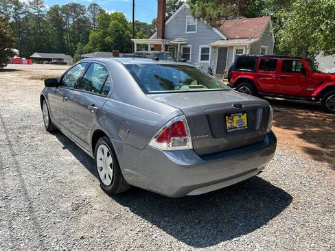Used 2007 Ford Fusion S FWD image 4