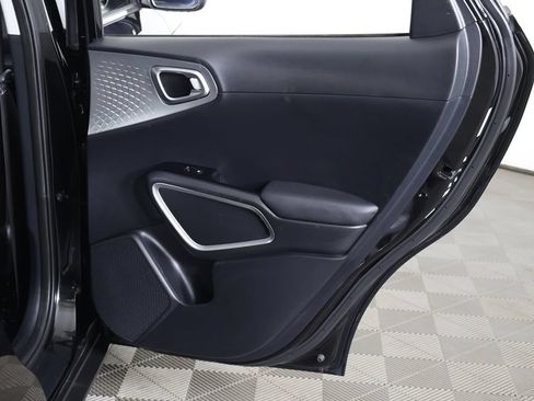 Certified 2025 Kia Soul LX FWD image 23