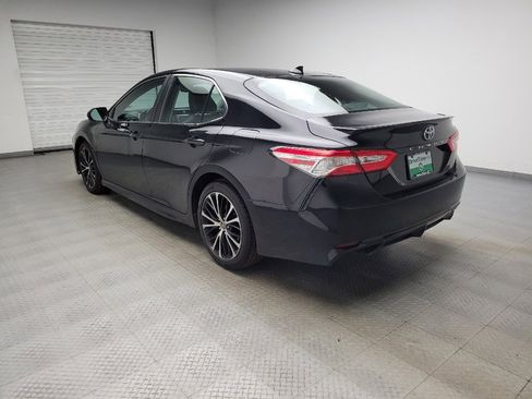 Used 2020 Toyota Camry SE image 5