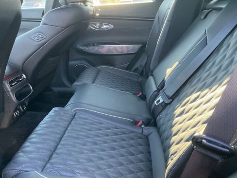 Used 2023 Genesis GV70 3.5T Sport w/ Sport Advanced Package image 22