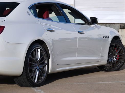 Used 2018 Maserati Quattroporte S GranSport Q4 image 35