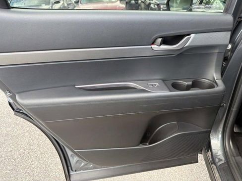Used 2024 Hyundai Palisade SEL FWD image 13