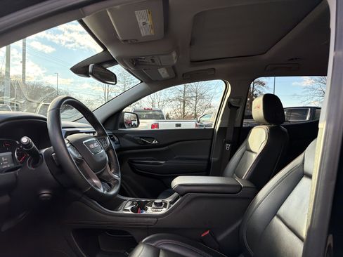 Used 2023 GMC Acadia AT4 w/ Preferred Package image 12