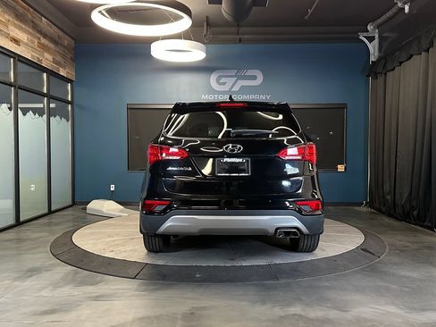 Used 2017 Hyundai Santa Fe Sport AWD/4WD image 4
