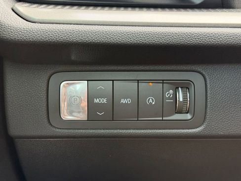 Certified 2026 Chevrolet Traverse LT w/ Driver Confidence Package AWD/4WD image 30