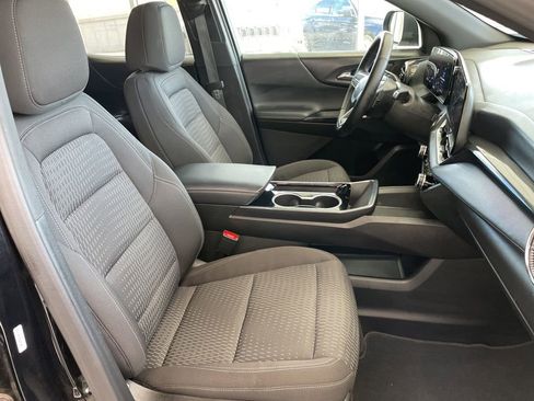 Used 2025 Chevrolet Equinox LT AWD/4WD image 21