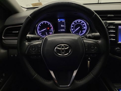 Used 2020 Toyota Camry SE image 22