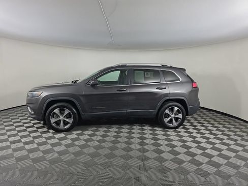 Used 2019 Jeep Cherokee Limited AWD/4WD image 2