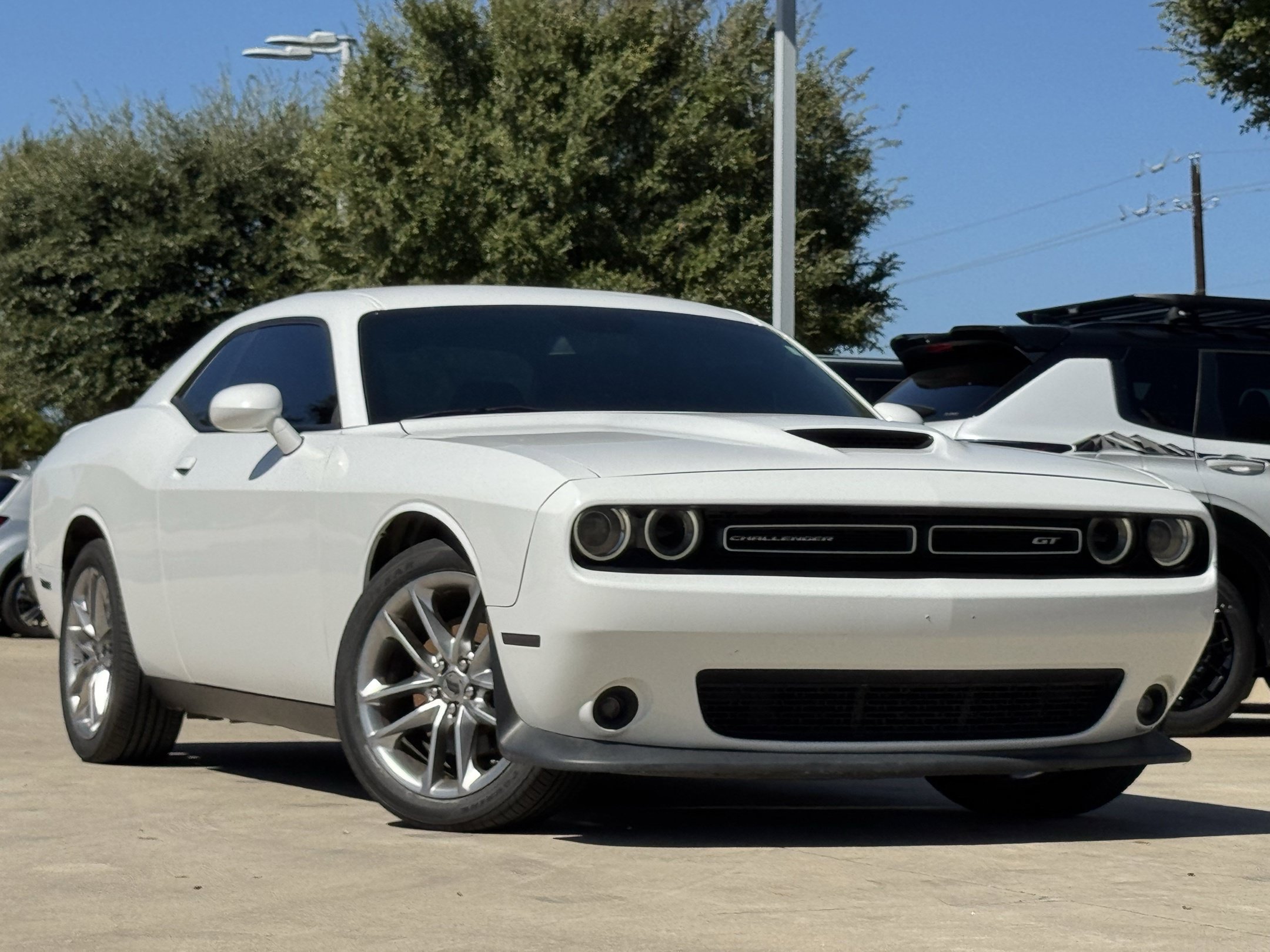 Used 2022 Dodge Challenger GT AWD/4WD image 2