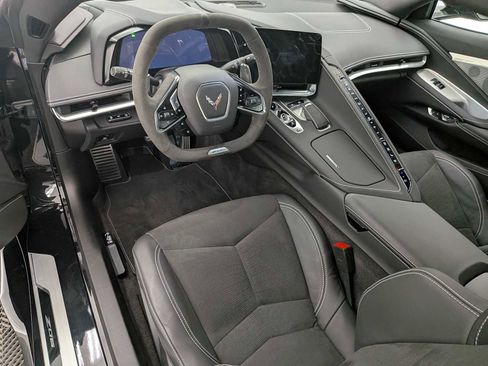 Used 2024 Chevrolet Corvette Z06 image 2