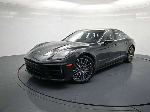 Used 2025 Porsche Panamera image 1