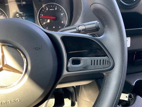 Used 2024 Mercedes-Benz Sprinter 2500 image 18