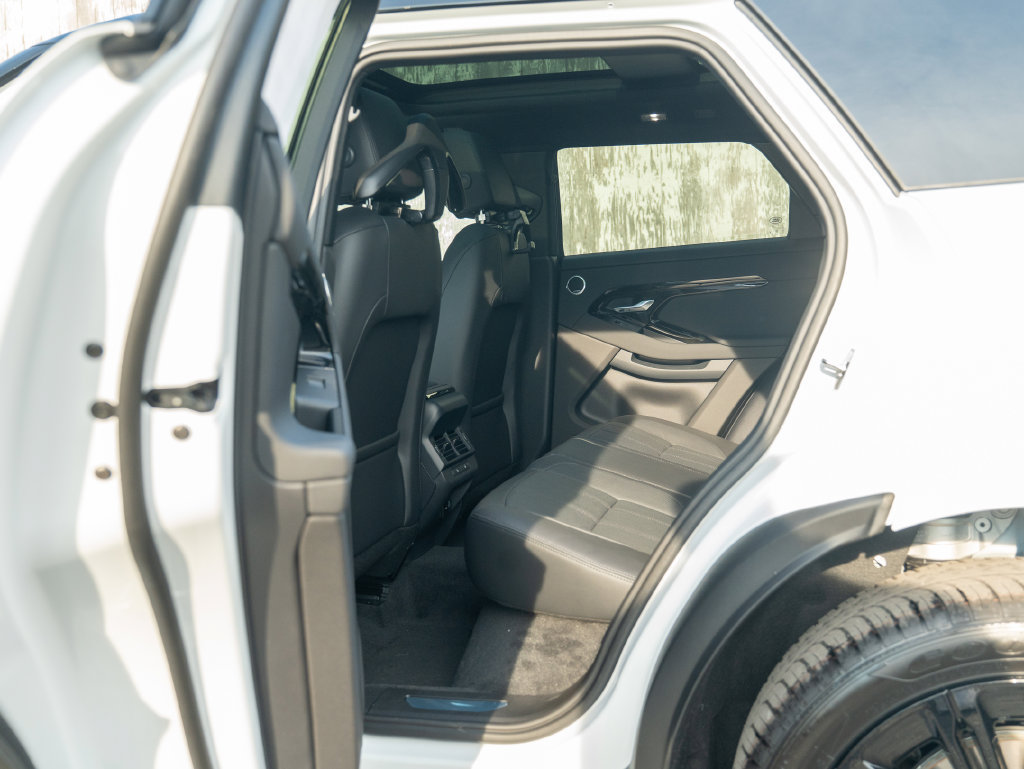 New 2026 Land Rover Range Rover Evoque S AWD/4WD image 21
