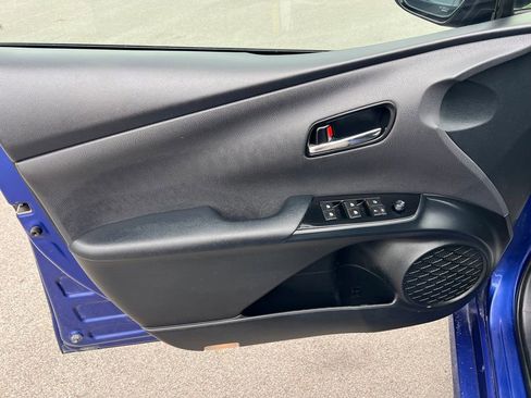 Used 2016 Toyota Prius Four Touring w/ Premium Convenience Package FWD image 14
