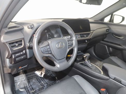 Used 2023 Lexus UX 250h AWD w/ Accessory Package (Z2) image 24