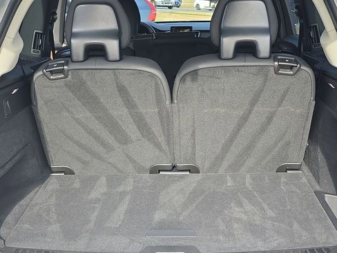 New 2026 Volvo XC90 T8 Plus w/ Protection Package Premier image 13