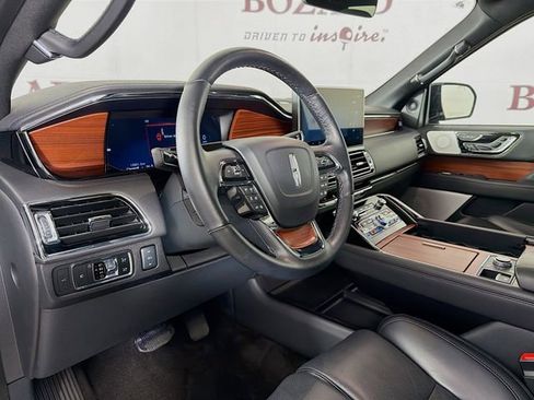 Certified 2024 Lincoln Navigator Reserve AWD/4WD image 11