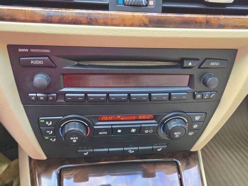 Used 2006 BMW 330xi Sedan image 19