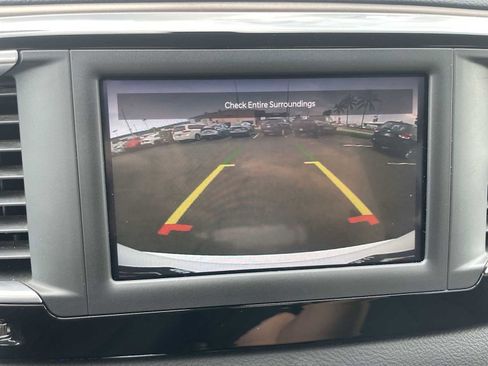 Used 2022 Chrysler Voyager LX image 22