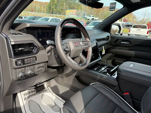 New 2026 GMC Yukon XL AT4 Ultimate w/ LPO, Floor Liner Package image 13