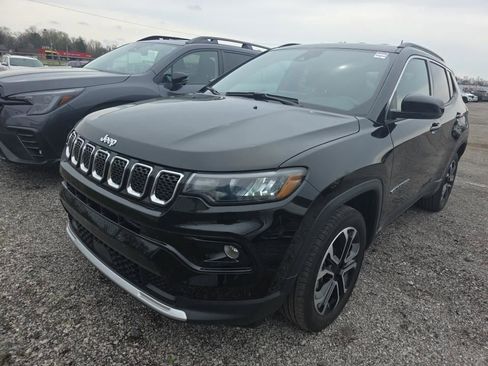 Used 2023 Jeep Compass Limited AWD/4WD image 2