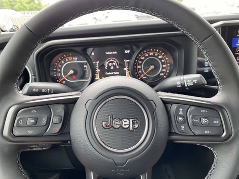 New 2026 Jeep Gladiator Sport AWD/4WD image 14