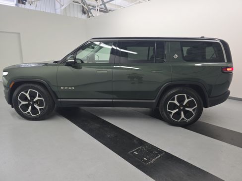 Used 2024 Rivian R1S Adventure AWD/4WD image 2