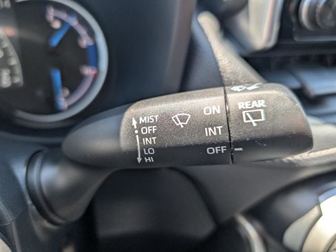 Used 2025 Toyota RAV4 LE AWD/4WD image 22