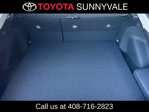 Used 2026 Toyota Prius Plug-In Hybrid FWD image 19
