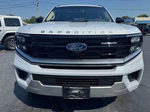 Used 2025 Ford Expedition Platinum AWD/4WD image 21