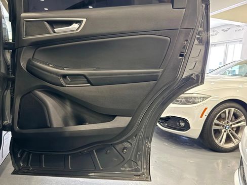 Used 2021 Ford Edge SEL FWD image 33